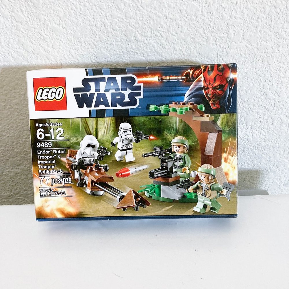 NEW 9489 LEGO Star Wars Endor Rebel Trooper & Imperial Trooper Battle Pack Seal